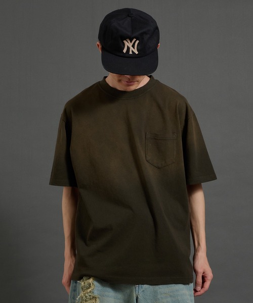 Perushu(ペルーシュ)の「ヴィンテージライクフェードポケットTシャツ(Tシャツ/カットソー・メンズ・ダークグレー/ボルドー/ブラウン/ブラック・MEDIUM/LARGE)」の18枚目の写真