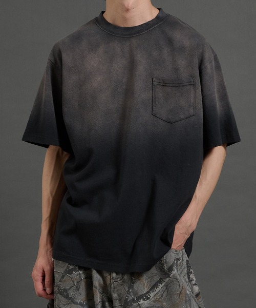Perushu(ペルーシュ)の「ヴィンテージライクフェードポケットTシャツ(Tシャツ/カットソー・メンズ・ダークグレー/ボルドー/ブラウン/ブラック・MEDIUM/LARGE)」の5枚目の写真