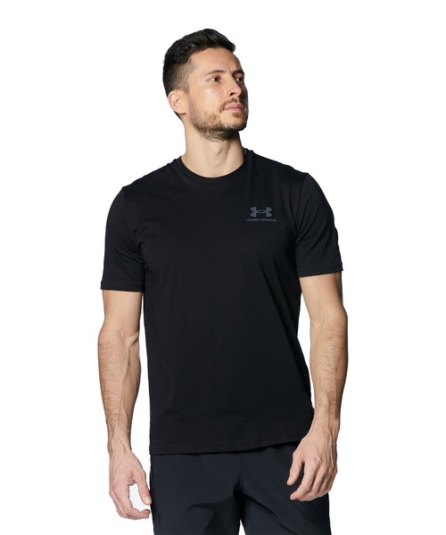 UNDER ARMOUR（アンダーアーマー）の「UAスポーツスタイル レフトチェスト ショートスリーブTシャツ（トレーニング/メンズ）（Tシャツ/カットソー・メンズ・ブラック・S/M/L/2XL/XL/3XL）」の2枚目の写真