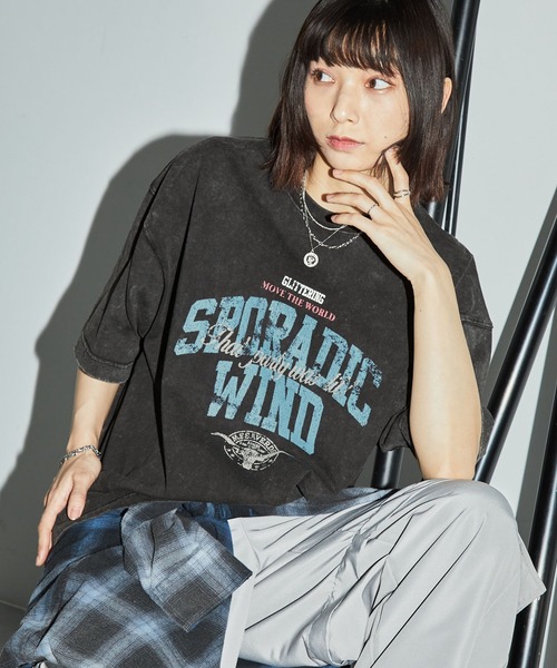 Anchor Smith(アンカー スミス)の「ヴィンテージスノーウォッシュ加工 グラフィック半袖Tシャツ(Tシャツ/カットソー・レディース・ブラック/ブラック系/ダークネイビー/ブラウン/ブラック系1・M/L)」の3枚目の写真