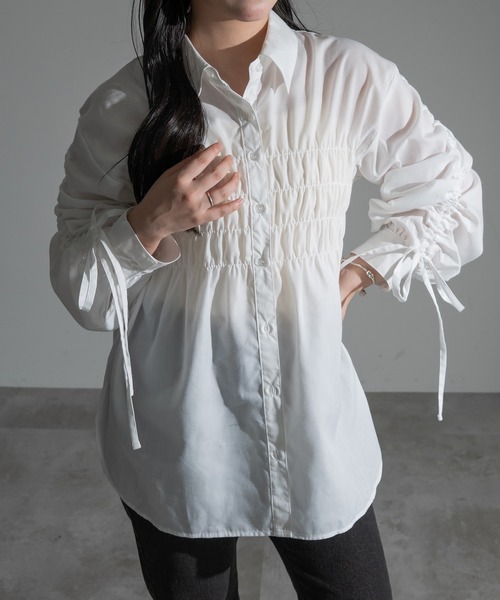 apres jour mignon（アプレジュールミニョン）の「袖ドロストシャーリングシャツ【ZOZOTOWN限定アイテム】（シャツ/ブラウス・レディース・オフホワイト/ブルー/イエロー・フリー/X-LARGE）」の10枚目の写真