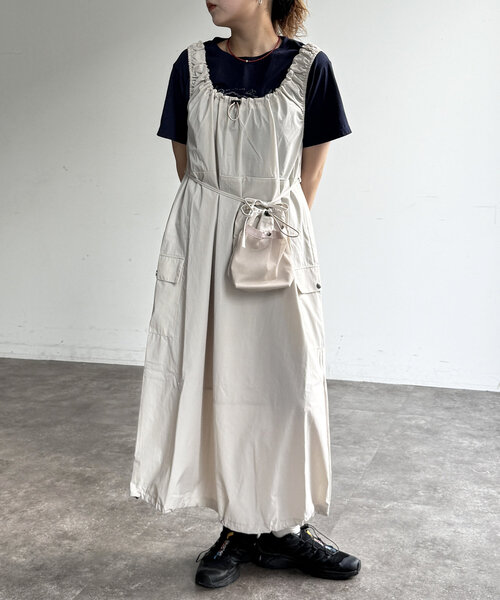 CPCM（シーピーシーエム）の「【フェス2点セット】ストレッチナイロンパッカブルワンピース（ワンピース・レディース・アイボリー/ブラック/チャコールグレー・FREE）」の4枚目の写真