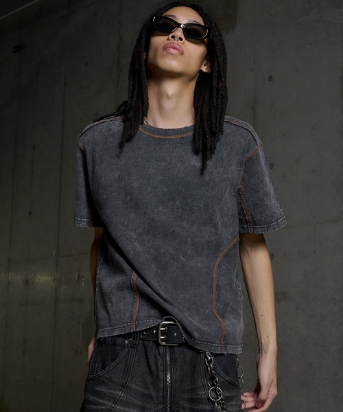 ANDER HUNK（アンダーハンク）の「Overdyed Stitch Design T-shirt / オーバーダイステッチデザインTシャツ（Tシャツ/カットソー・メンズ・グレー系/グレー/ブラック系/ブラック・SMALL/MEDIUM/LARGE）」の2枚目の写真