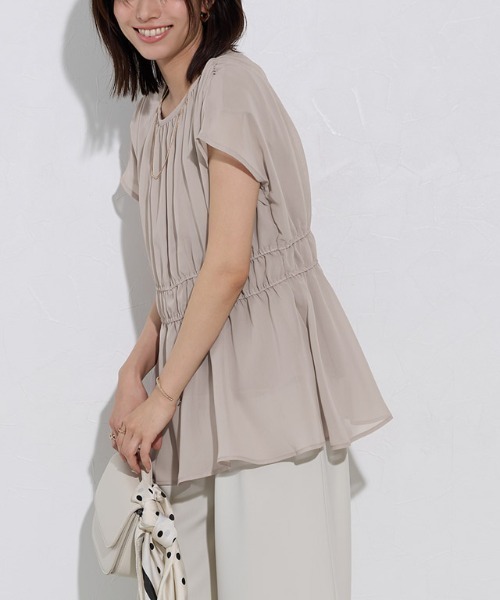 Pierrot(ピエロ)の「【機能インナー付き】ウエストシャーリングシフォンブラウス(シャツ/ブラウス・レディース・グレイッシュベージュ/ネイビー/ダークグレー/ブルー系その他/ピンク・M/L)」の11枚目の写真