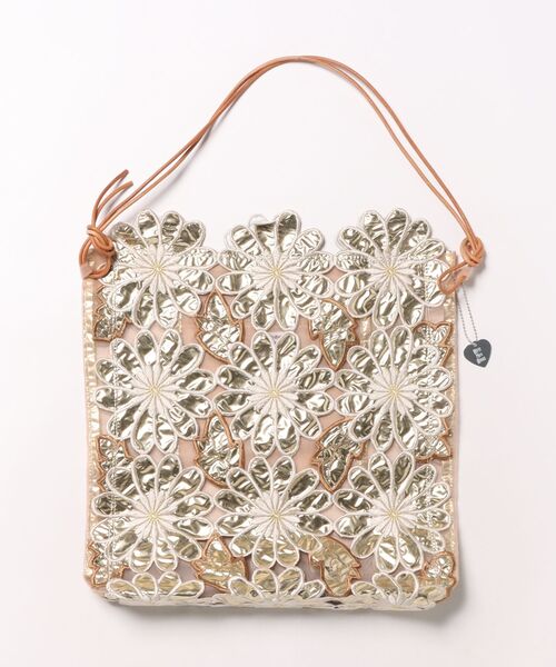 Three Four Time(スリーフォータイム)の「【Casselini】フラワートート(トートバッグ・レディース・シルバー/ゴールド・FREE)」の7枚目の写真