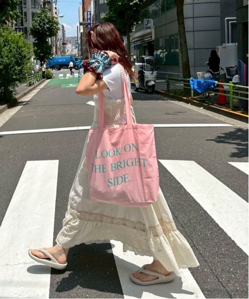 PILIT（ピリット）の「ロゴBIG トートBAG（トートバッグ・レディース・ピンク/グリーン/イエロー/ネイビー・MEDIUM）」の10枚目の写真