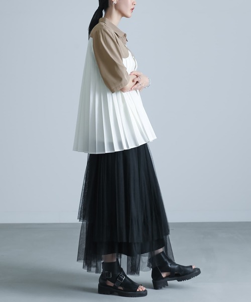 kOhAKU(コハク)の「『カーブ切替プリーツシャツ』(シャツ/ブラウス・レディース・ブラック/オフホワイト・2/1)」の14枚目の写真