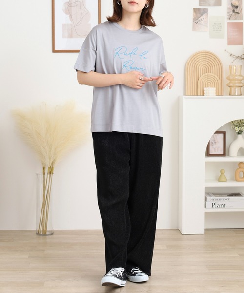 BRODIAEA(ブローディア)の「BRODIAEA ロゴ刺繍半袖Tシャツ(Tシャツ/カットソー・レディース・ライトグリーン/シルバーグレー/ブラック/サーモンピンク・40)」の12枚目の写真