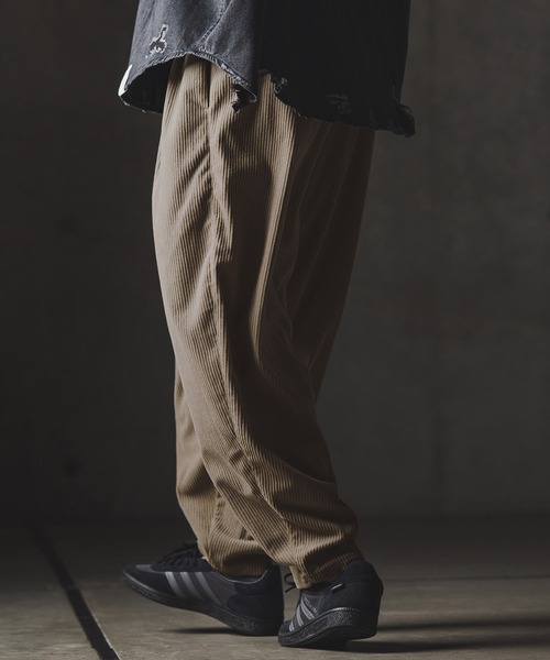 GLIMCLAP（グリムクラップ）の「mp13876-Balloon wide pants-Wide-wale corduroy fabric- バルーンパンツ（その他パンツ・メンズ・チャコール/サンドベージュ/ブラック・S/M/L）」の11枚目の写真