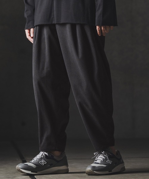 GLIMCLAP（グリムクラップ）の「mp13876-Balloon wide pants-Wide-wale corduroy fabric- バルーンパンツ（その他パンツ・メンズ・チャコール/サンドベージュ/ブラック・S/M/L）」の18枚目の写真