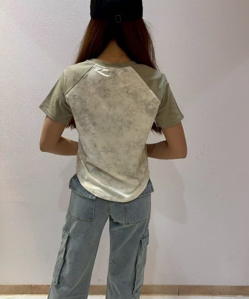 LETee(レティー)の「ラグランスリーブタイダイトップス(Tシャツ/カットソー・レディース・グレー/カーキ/ブラック・FREE)」の7枚目の写真