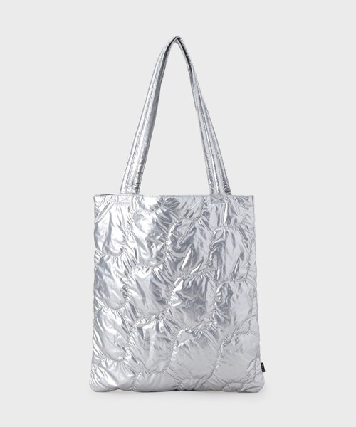 INDIVI（インディヴィ）の「【A4サイズ対応】シャイニーキルトトート（トートバッグ・レディース・ホワイト/シルバー/ブラック・00）」の10枚目の写真