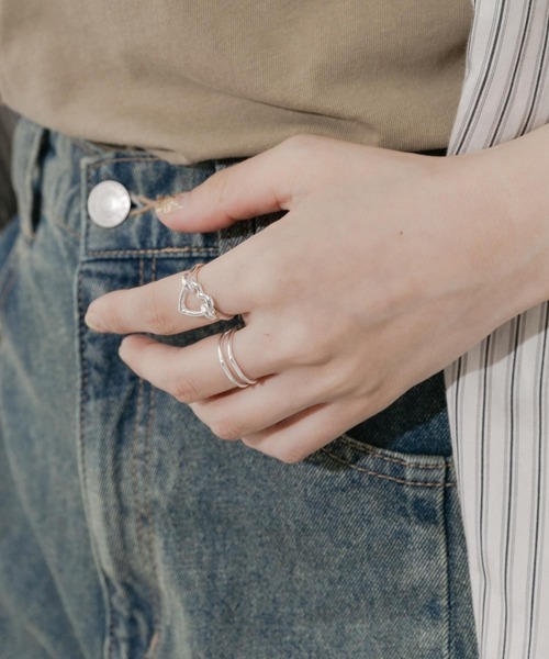 SMELLY（スメリー）の「メタルハート2セットリング（リング・レディース・シルバー・-）」の4枚目の写真