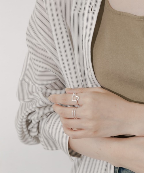 SMELLY（スメリー）の「メタルハート2セットリング（リング・レディース・シルバー・-）」の2枚目の写真