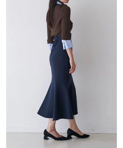 TONAL(トーナル)の「アシメベルトマーメイドスカート(スカート・レディース・ボルドー/ネイビー/ベージュ・SMALL/MEDIUM)」の6枚目の写真