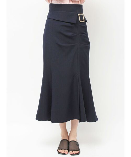 TONAL(トーナル)の「アシメベルトマーメイドスカート(スカート・レディース・ボルドー/ネイビー/ベージュ・SMALL/MEDIUM)」の8枚目の写真