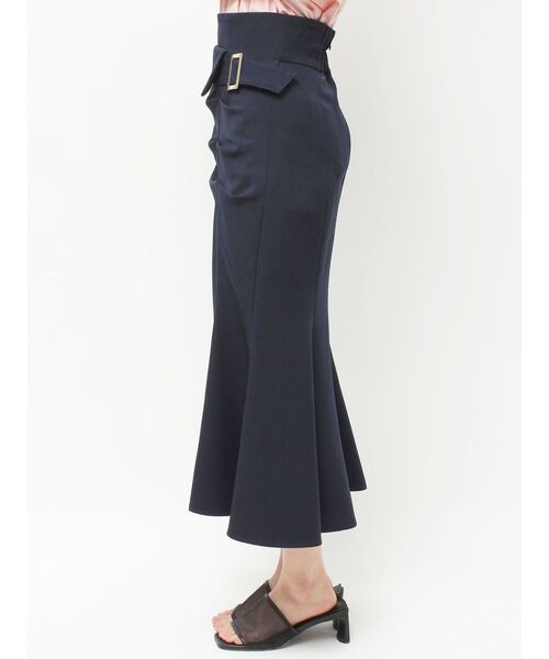 TONAL(トーナル)の「アシメベルトマーメイドスカート(スカート・レディース・ボルドー/ネイビー/ベージュ・SMALL/MEDIUM)」の9枚目の写真