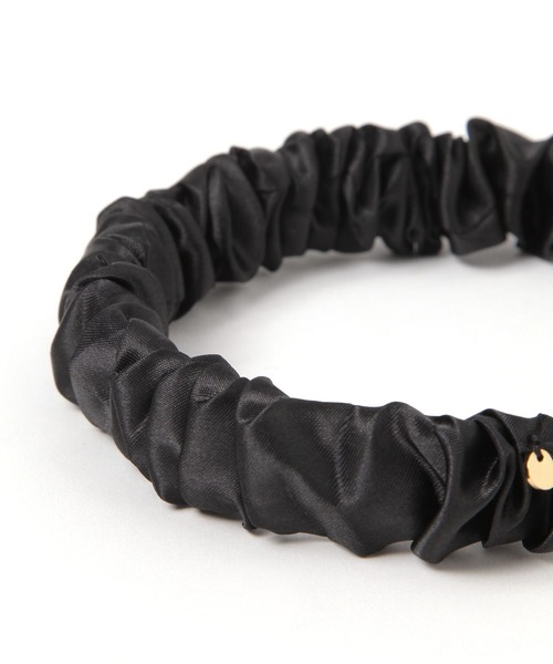 LAKOLE（ラコレ）の「サテンくしゅくしゅカチューシャ / 577224（カチューシャ・レディース・ブラック/ベージュ/ネイビー・FREE）」の5枚目の写真