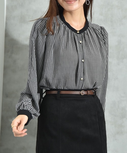 INTERPLANET（インタープラネット）の「厚地ジョーゼット千鳥柄袖２ＷＡＹブラウス（シャツ/ブラウス・レディース・オフホワイト/ベージュ・FREE）」の6枚目の写真