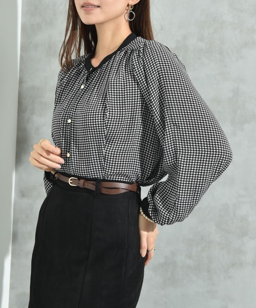 INTERPLANET（インタープラネット）の「厚地ジョーゼット千鳥柄袖２ＷＡＹブラウス（シャツ/ブラウス・レディース・オフホワイト/ベージュ・FREE）」の7枚目の写真