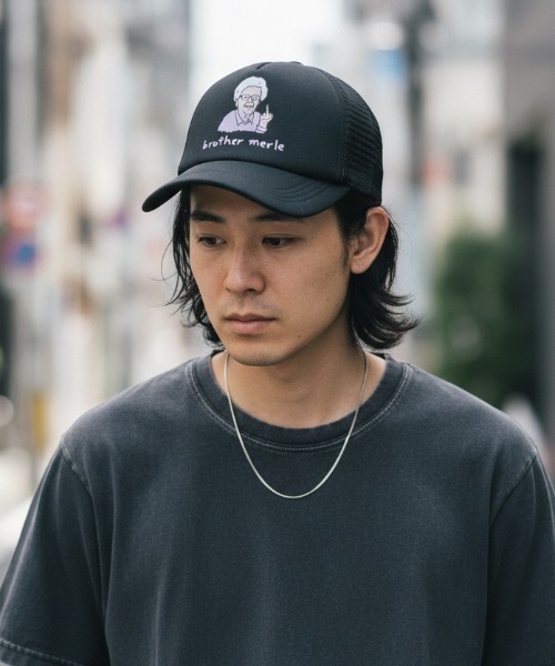THRASHER(スラッシャー)の「Graphic Print Betty MESH CAP/グラフィックプリント メッシュキャップ トラッカーハット ストリート Y2K レトロ ユニセックス 帽子(キャップ・メンズ・トリコロール/ブラック×ホワイト/ブラック/オリーブ/ブラウン・FREE)」の2枚目の写真