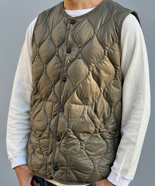 TAION(タイオン)の「【TAION】MILITARY CREW NECK DOWN VEST(SOFT SHELL)(ダウンベスト・メンズ・ブラック/ダークオリーブ・LARGE/MEDIUM/X-LARGE)」の7枚目の写真