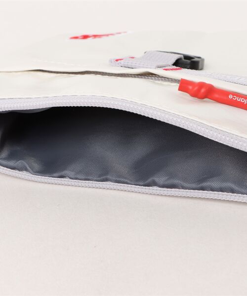 NEW BALANCE（ニューバランス）の「New Balance ニューバランス U スモールクロスビー バック LAB51533SST SST（ボディバッグ/ウエストポーチ・メンズ・ホワイト・FREE）」の3枚目の写真