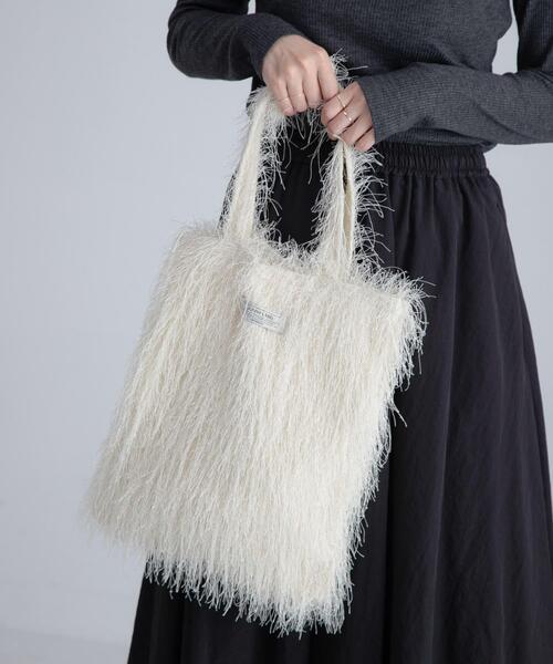 URBAN RESEARCH Sonny Label(アーバンリサーチサニーレーベル)の「シャギートートバッグ(トートバッグ・レディース・アイボリー/ブラック/ブルー系その他・ONE)」の18枚目の写真