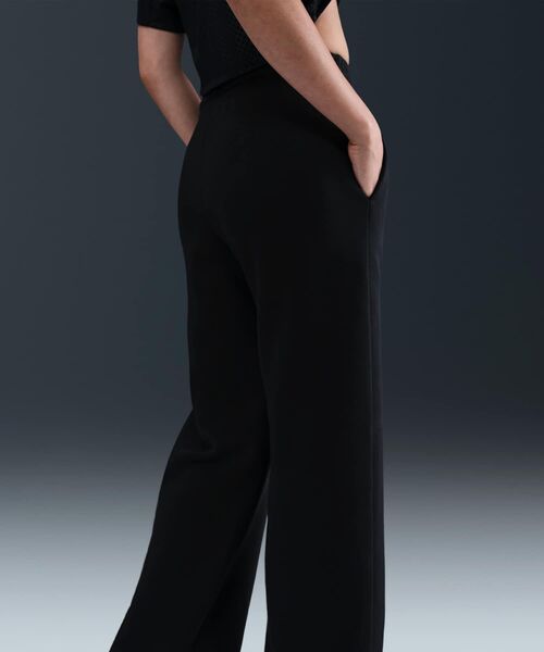 NIKE(ナイキ)の「ナイキ スポーツウェア フェニックス フリース ウィメンズ ハイウエスト ワイドレッグ パンツ / Nike Sportswear Phoenix Fleece Women's High-Waisted Wide-Leg Pants IH1012-010 Black(スウェットパンツ・レディース・ブラック・XS/S/M/L/XL)」の9枚目の写真