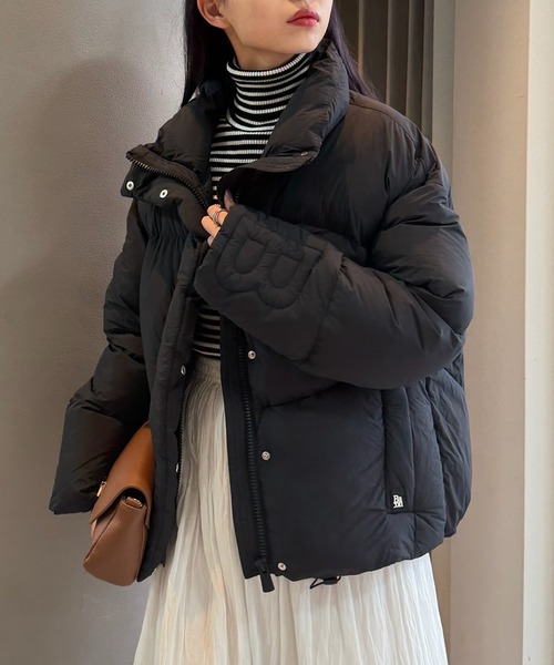Bacon(ベーコン)の「【Bacon】W NEW ORDER スタンドカラー ダウンジャケット BACPIGIU568(ダウンジャケット/コート・レディース・ブラック/ブラウン・S/XS)」の6枚目の写真