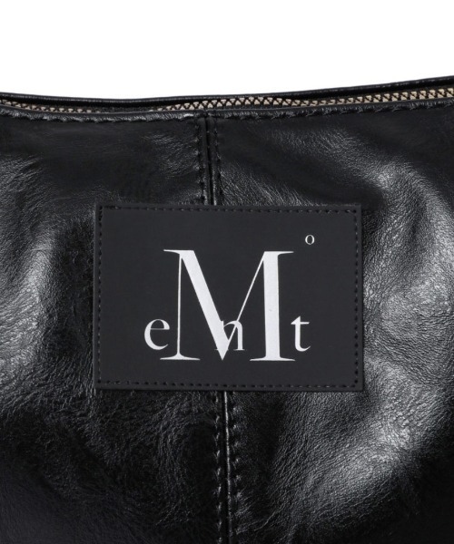 MUCENT(ムセント)の「A'GEM/9 × .kom 『MUCENT/ムーセント』 MERIN GOLD LINE LEATHER SHOULDER BAG UNISEX/ゴールドラインレジャーショルダーバッグ(ショルダーバッグ・レディース・ブラック・FREE)」の7枚目の写真