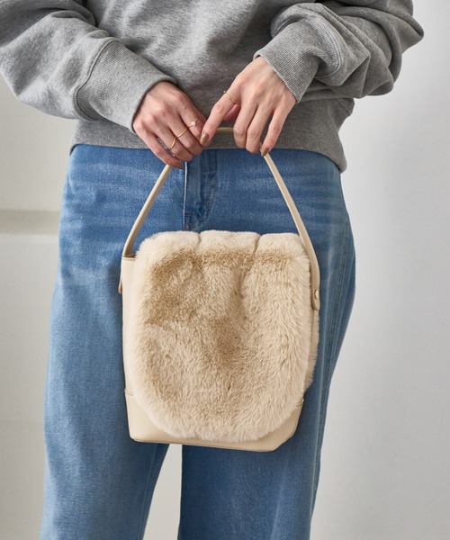 ROPE' PICNIC(ロペピクニック)の「マルチWAYファーフラップハンド&ショルダーバッグ(ショルダーバッグ・レディース・ベージュ/ブラウン系その他3/ライトグレー・FREE)」の5枚目の写真