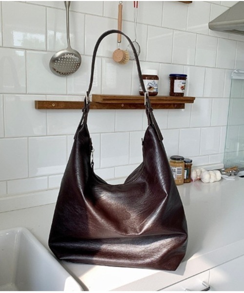 BACKYARD FAMILY(バックヤードファミリー)の「ショルダーバッグ かばん 斜め掛け 肩掛け 通勤 大容量 bag8225(ショルダーバッグ・レディース・ホワイト/ブラック/ダークブラウン・FREE)」の3枚目の写真