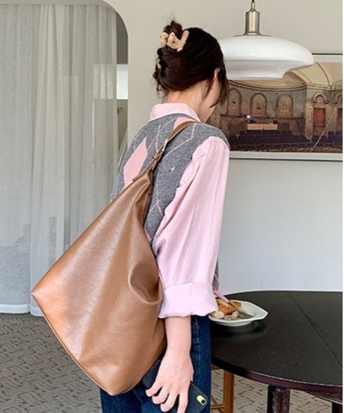 BACKYARD FAMILY(バックヤードファミリー)の「ショルダーバッグ かばん 斜め掛け 肩掛け 通勤 大容量 bag8225(ショルダーバッグ・レディース・ホワイト/ブラック/ダークブラウン・FREE)」の6枚目の写真