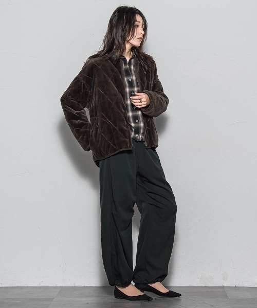 MAYSON GREY(メイソングレイ)の「サイドラインパラシュートパンツ≪洗濯機で洗える≫(その他パンツ・レディース・チャコールグレー/ブラック・M)」の8枚目の写真