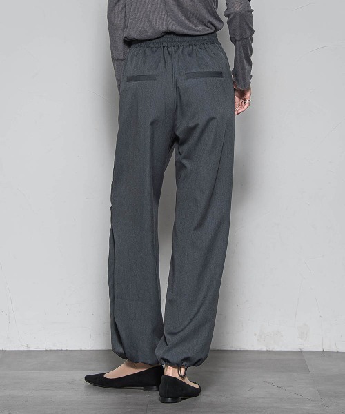 MAYSON GREY(メイソングレイ)の「サイドラインパラシュートパンツ≪洗濯機で洗える≫(その他パンツ・レディース・チャコールグレー/ブラック・M)」の10枚目の写真