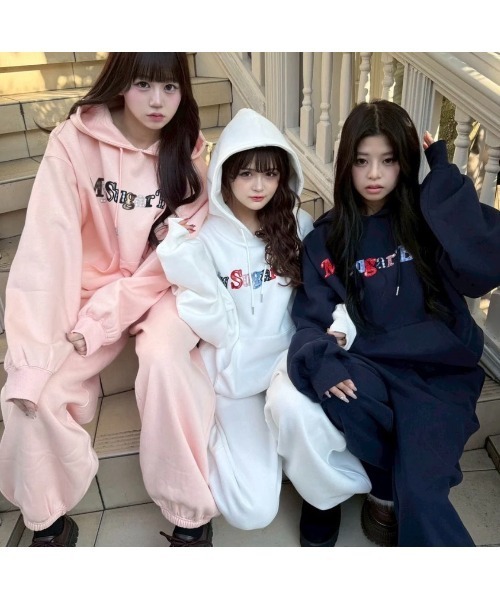 My sugar Babe（マイシュガーベイブ）の「Assort check logo hoodie（パーカー・メンズ・ピンク/ネイビー系/オフホワイト・MEDIUM/LARGE）」の5枚目の写真