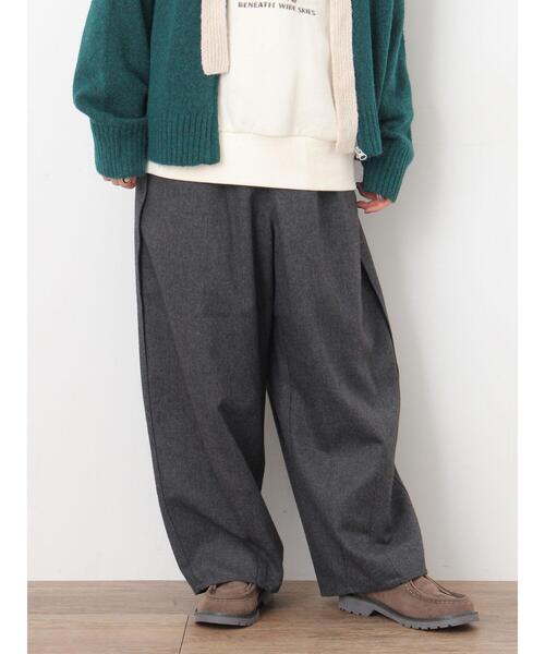 Samansa Mos2(サマンサ モスモス)の「【M/Lサイズ】サイド深タックバレルパンツ(その他パンツ・レディース・カーキ/チャコールグレー/ブルー/ベージュ・L/M)」の5枚目の写真