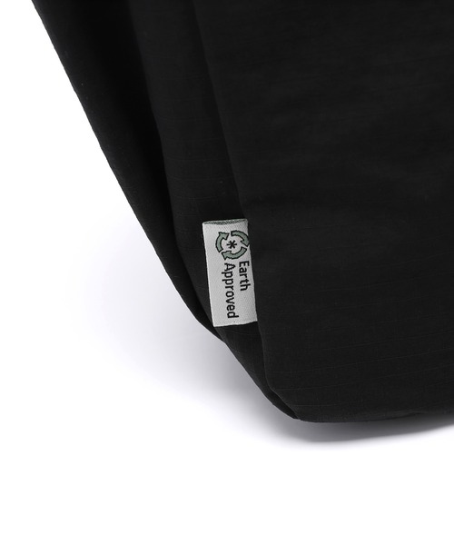 Snow Peak(スノーピーク)の「SnowPeak / Dual Tech Alpha Tote Bag デュアルテック アルファ トートバッグ 海外限定(ショルダーバッグ・メンズ・ブラック/ダークグレー/ライトグレー・ONE SIZE)」の12枚目の写真