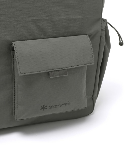 Snow Peak(スノーピーク)の「SnowPeak / Dual Tech Alpha Tote Bag デュアルテック アルファ トートバッグ 海外限定(ショルダーバッグ・メンズ・ブラック/ダークグレー/ライトグレー・ONE SIZE)」の18枚目の写真