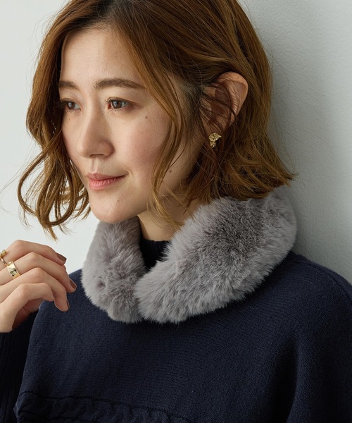 Petit Honfleur(プチオンフルール)の「ファーティペット【マグネットで簡単着脱】(ストール/ショール・レディース・グレー/アイボリー/モカ・フリー)」の6枚目の写真