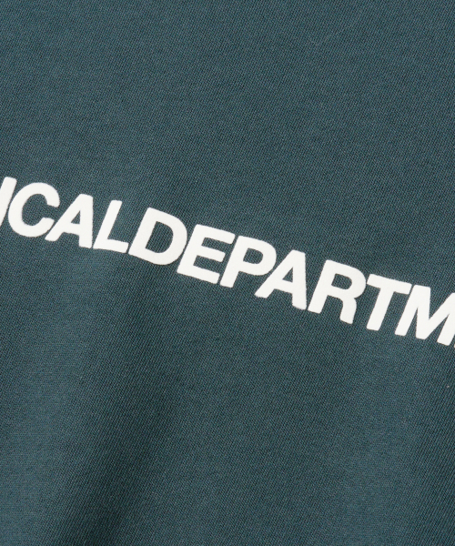 PHYSICAL DEPARTMENT(フィジカル デパートメント)の「P-Dept オリジナルロゴスウェットシャツ ダークグリーン(スウェット・レディース・その他・MEDIUM/LARGE/X-LARGE/SMALL)」の4枚目の写真