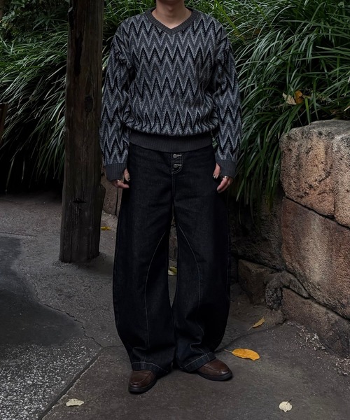 Gaphos (ガフォス)の「vネックジグザグパターンニット(ニット/セーター・メンズ・ブラック/その他・2/1)」の6枚目の写真
