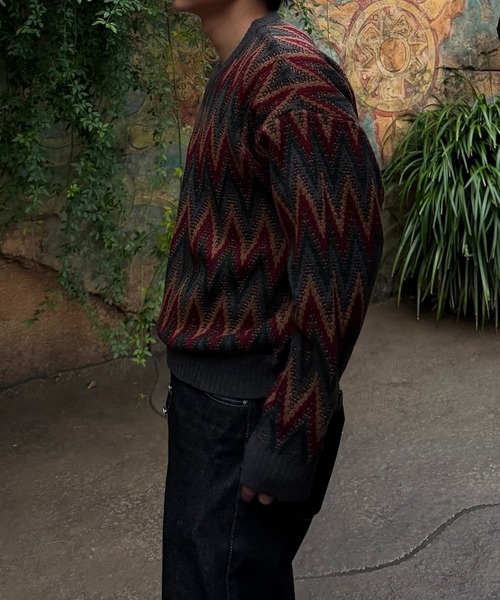 Gaphos (ガフォス)の「vネックジグザグパターンニット(ニット/セーター・メンズ・ブラック/その他・2/1)」の20枚目の写真