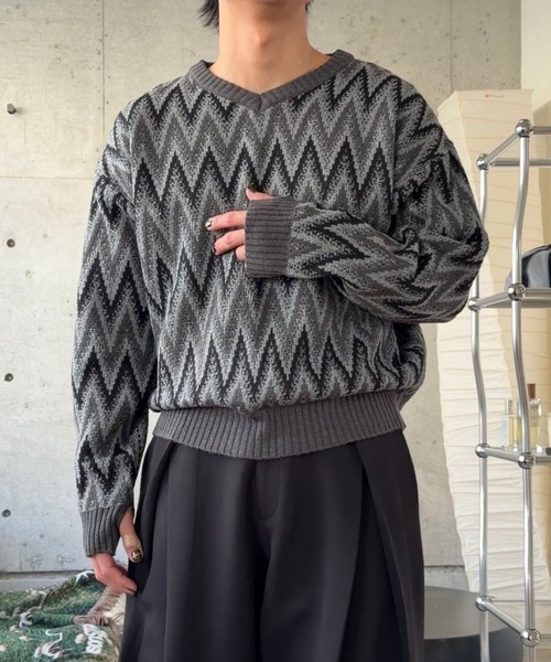 Gaphos (ガフォス)の「vネックジグザグパターンニット(ニット/セーター・メンズ・ブラック/その他・2/1)」の12枚目の写真