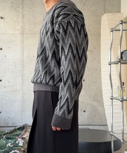 Gaphos (ガフォス)の「vネックジグザグパターンニット(ニット/セーター・メンズ・ブラック/その他・2/1)」の16枚目の写真