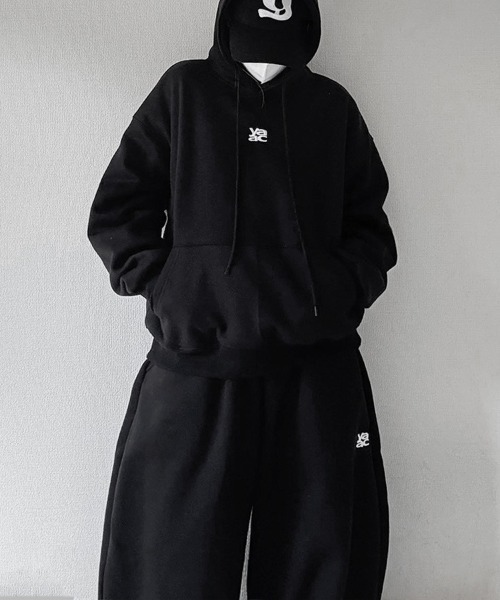 YACA（ヤーカ）の「Cropped Logo Hoodie/クロップドロゴフーディー【unisex item】（パーカー・レディース・ブラック/グレー・FREE）」の19枚目の写真