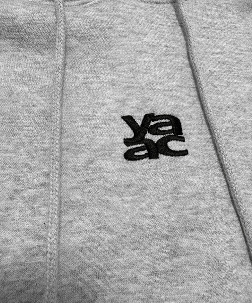 YACA（ヤーカ）の「Cropped Logo Hoodie/クロップドロゴフーディー【unisex item】（パーカー・レディース・ブラック/グレー・FREE）」の13枚目の写真