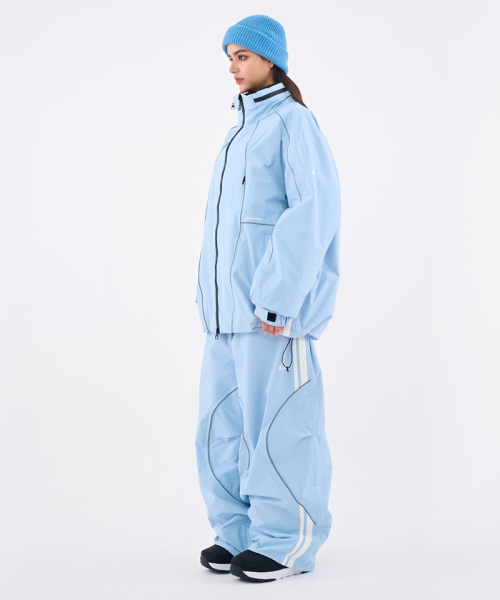 DOLL OUTERWEAR（ドラ アウターウェア）の「[DOLL x DUMDIDUM] 2526 ラリージャケット&パンツセット スカイブルー 男女共用（セットアップ・レディース・その他・SMALL/MEDIUM/LARGE/X-LARGE）」の6枚目の写真