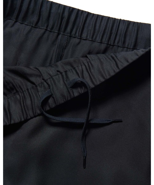 SOPHNET.（ソフネット）の「DRAPE EASY SHORTS（その他パンツ・メンズ・オフホワイト/ブラック・3/2/1/4/5）」の8枚目の写真